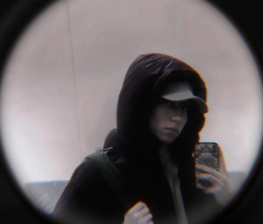 DayanaXimons offline chatrum