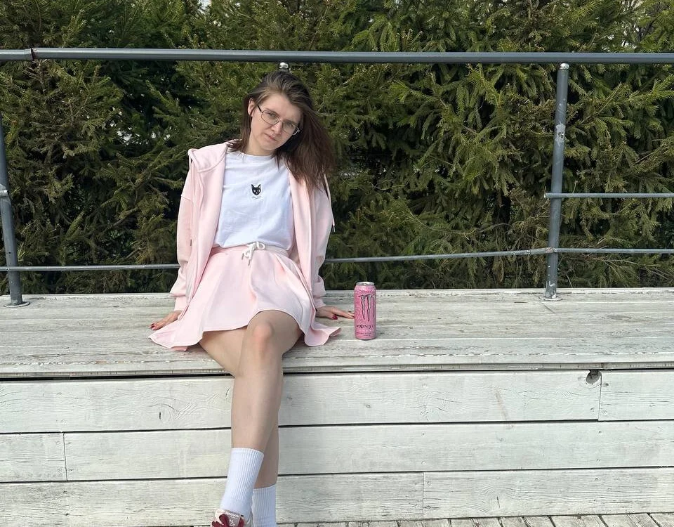 LovelyDeisy offline chatrum