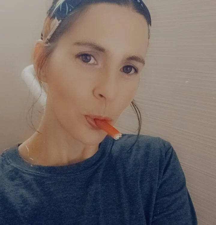 gracefullydel's Offline Chat Room