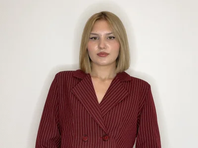 AmiraHofmeister - Girl 