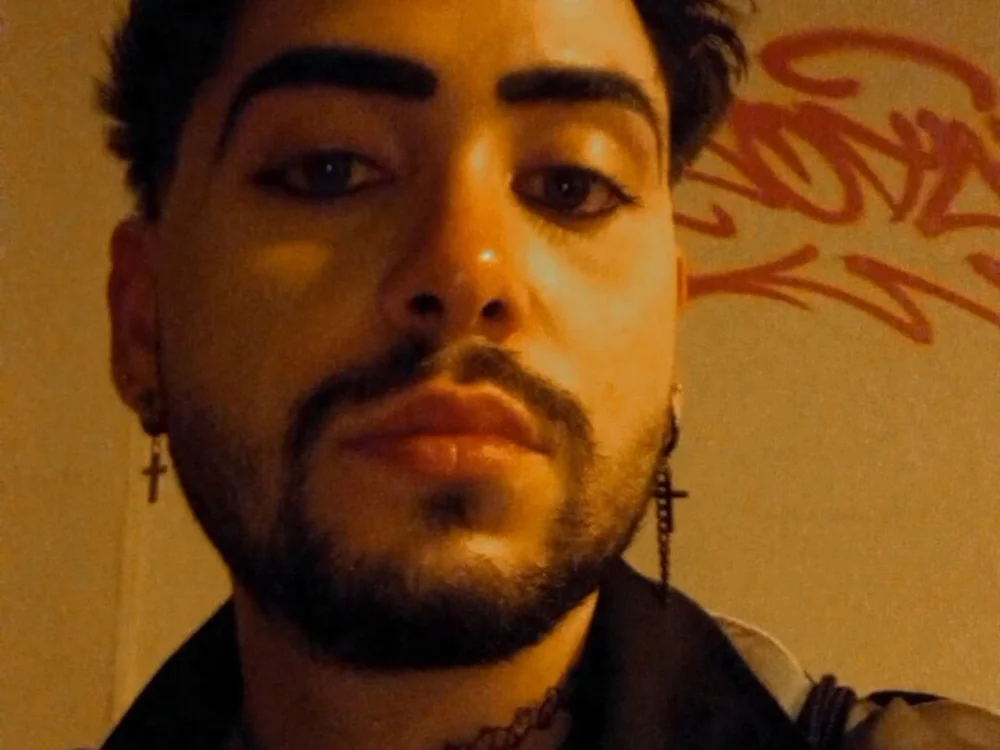 hotbadboy666's Offline XXX Chat
