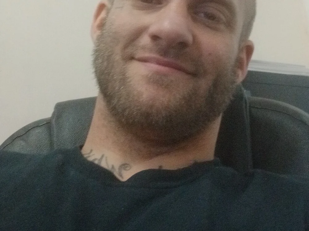 Daddydvo24 Offline XXX-chat