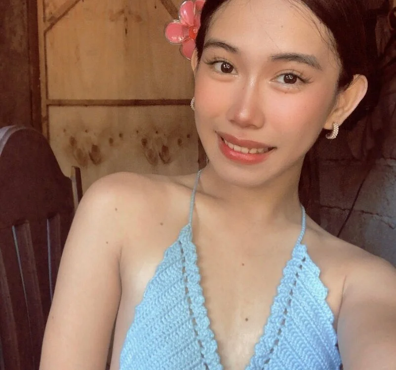 Ricaliciuos Chat XXX Ngoại tuyến