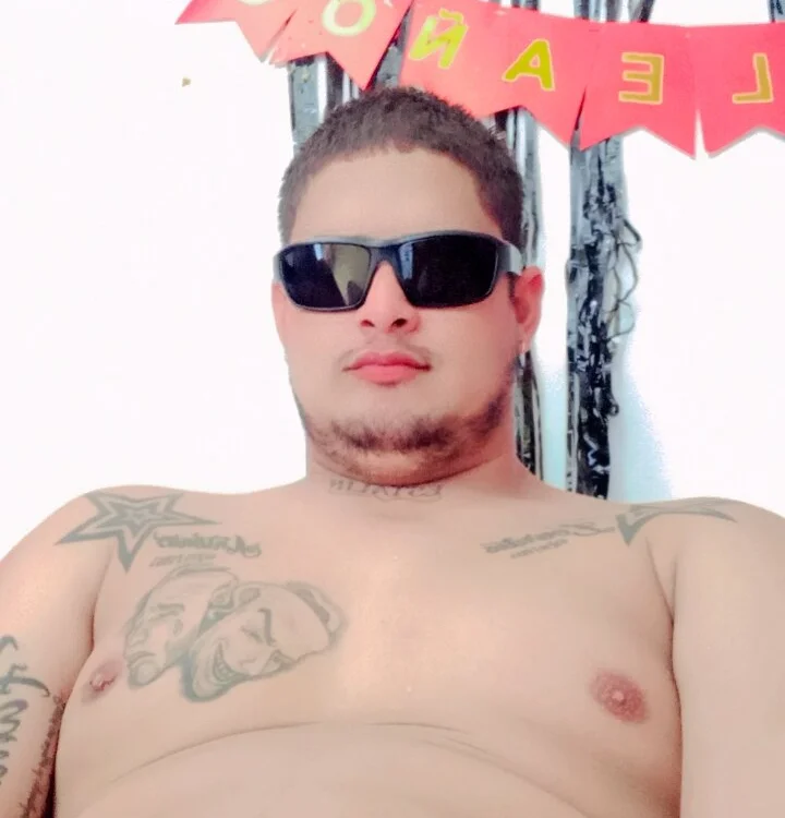 Stalyn906's Offline Chat Room