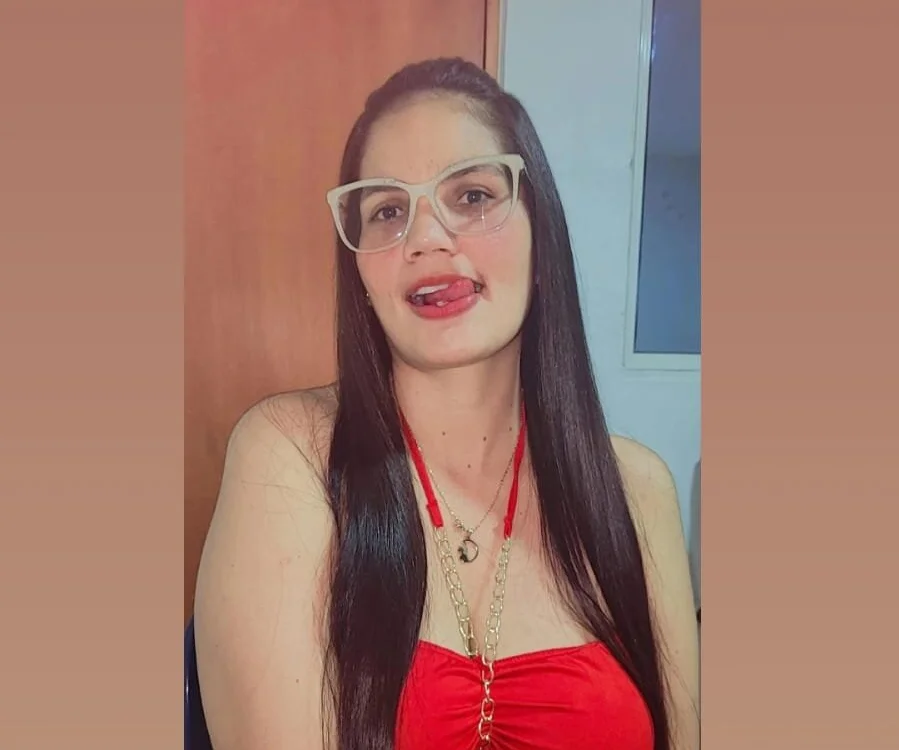 lexy_cam's Offline Chat Room