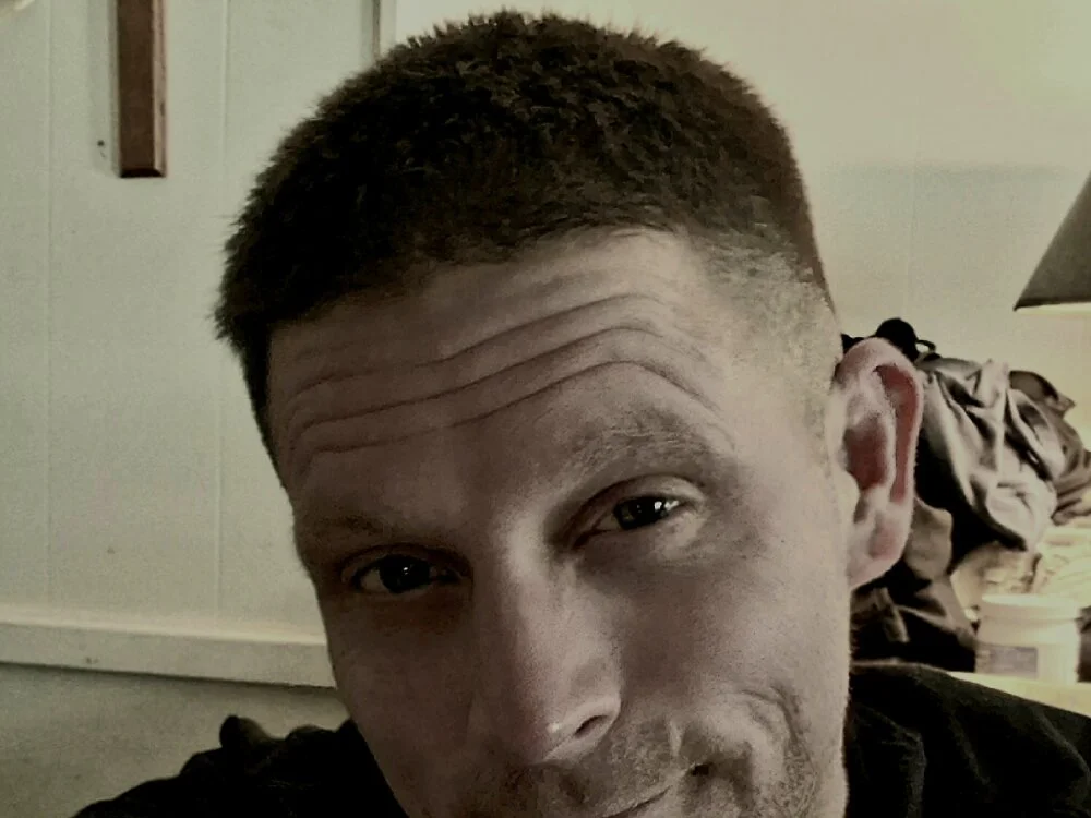 curiouscock38 Offline XXX-chat