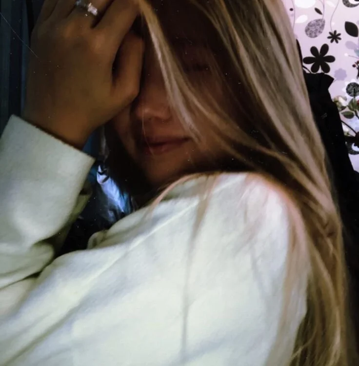 Sunshine_Lady_18's Offline XXX Chat