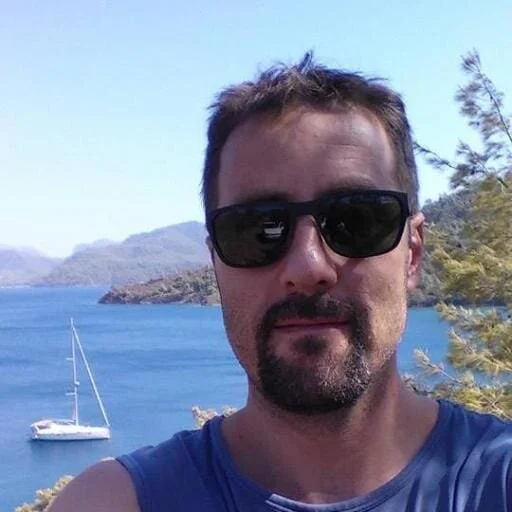 mete76 Adlı Modelin Çevrimdışı XXX Sohbeti