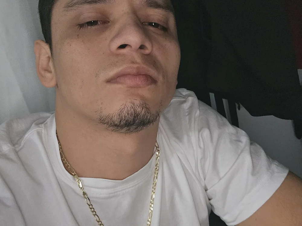 arnoldfzz's Offline Chat Room