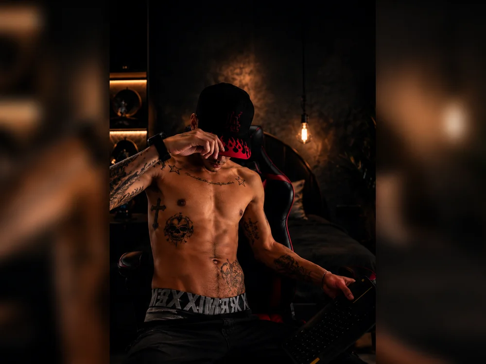 Offline XXX chat MattCollins_