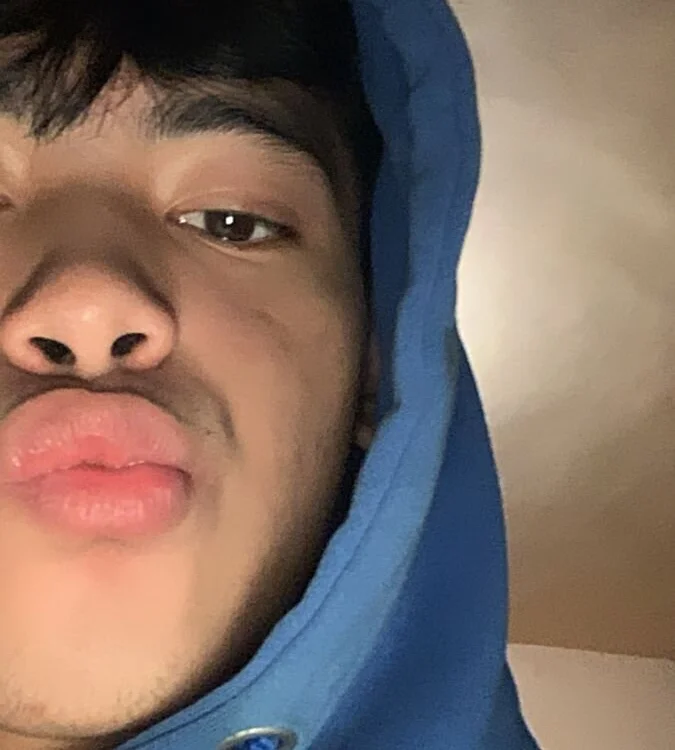 Robinhood15's Offline XXX Chat