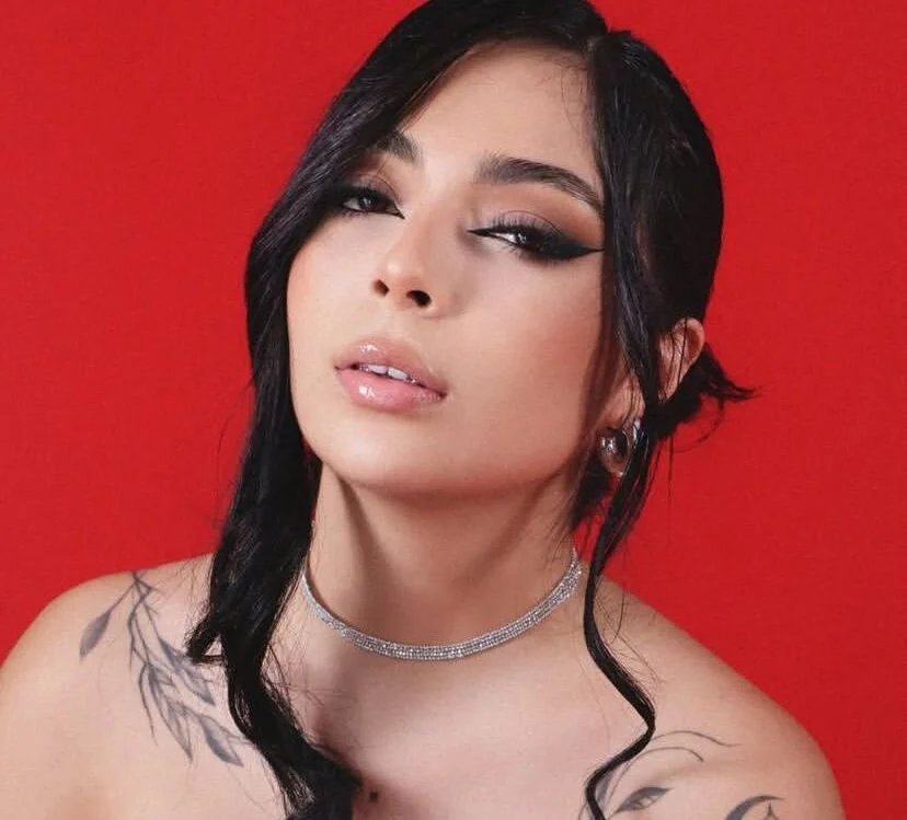 RoousseGil Live XXX Chat