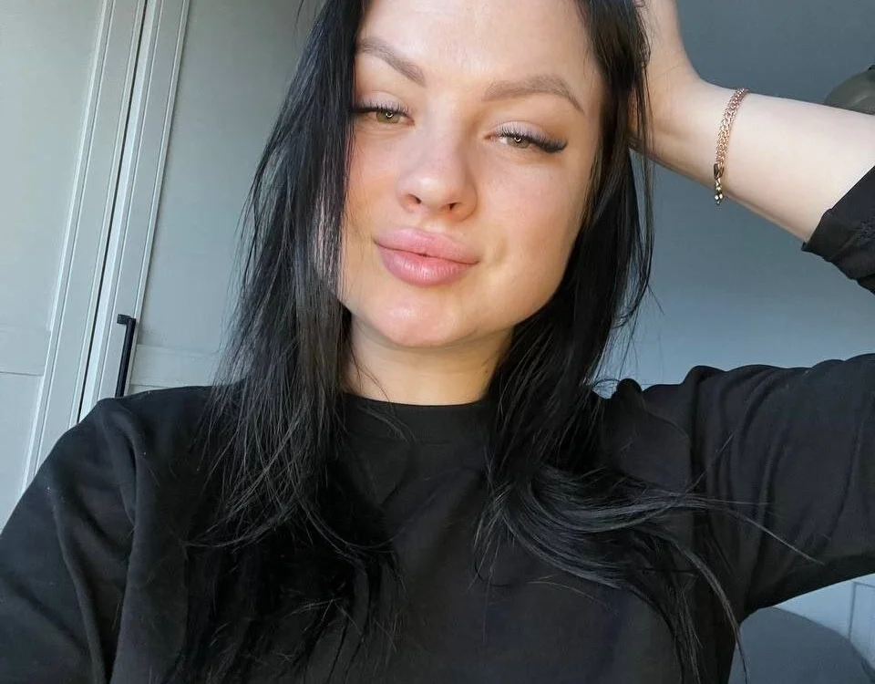 Olenit_ Offline XXX-Chat