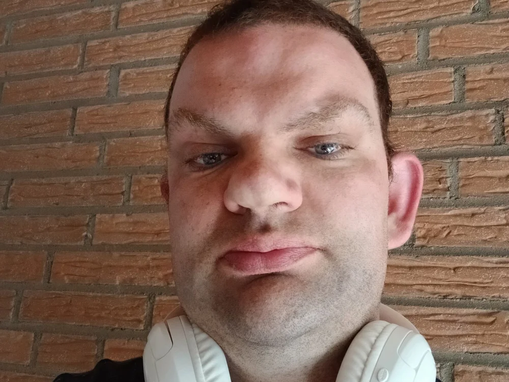 ManuEngel1992's Offline XXX Chat