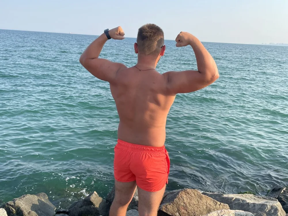 cutie_ben Chat XXX Ngoại tuyến