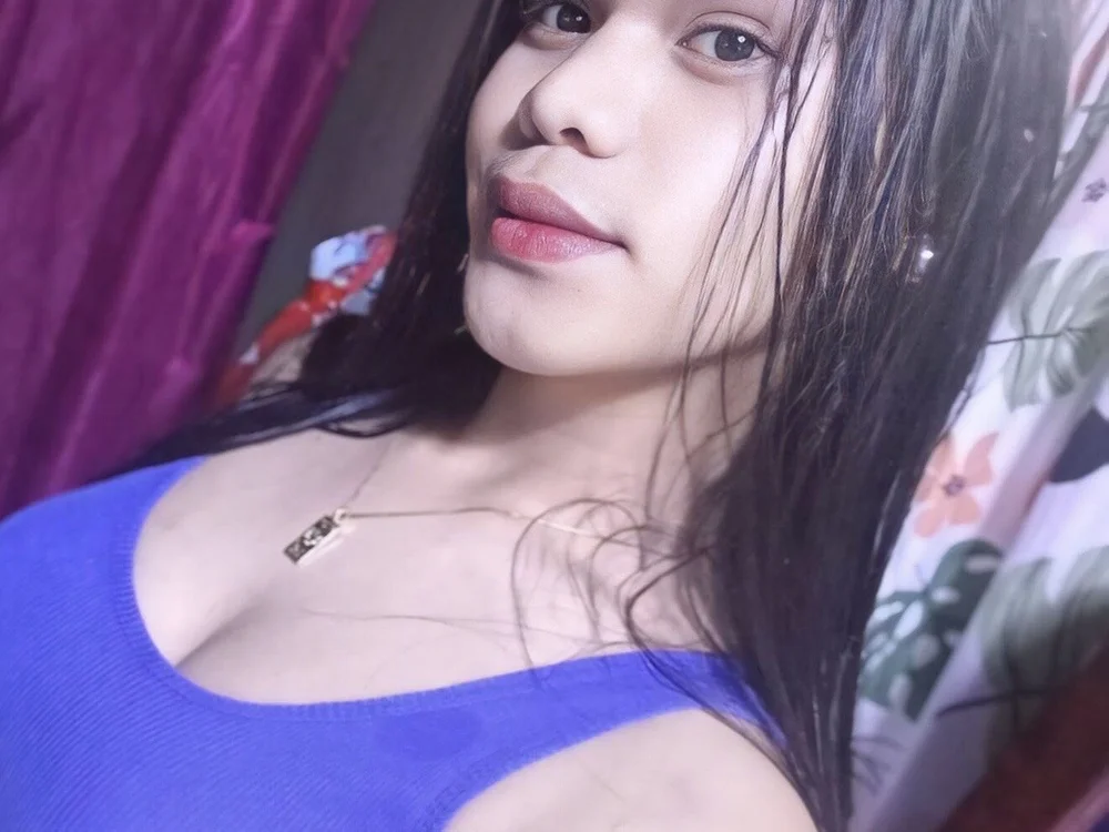 MollyButcher offline XXX-chat