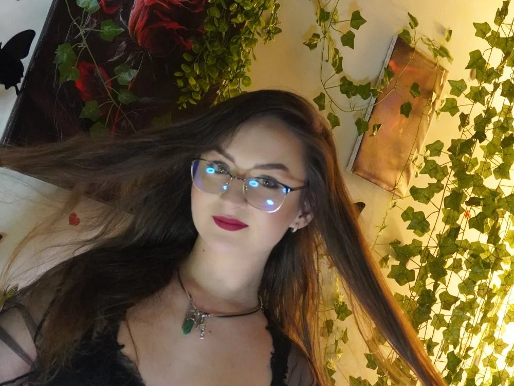 NaughtyHomemadEe's Offline XXX Chat