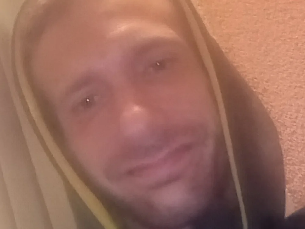 LoyalDoggie offline XXX-chat