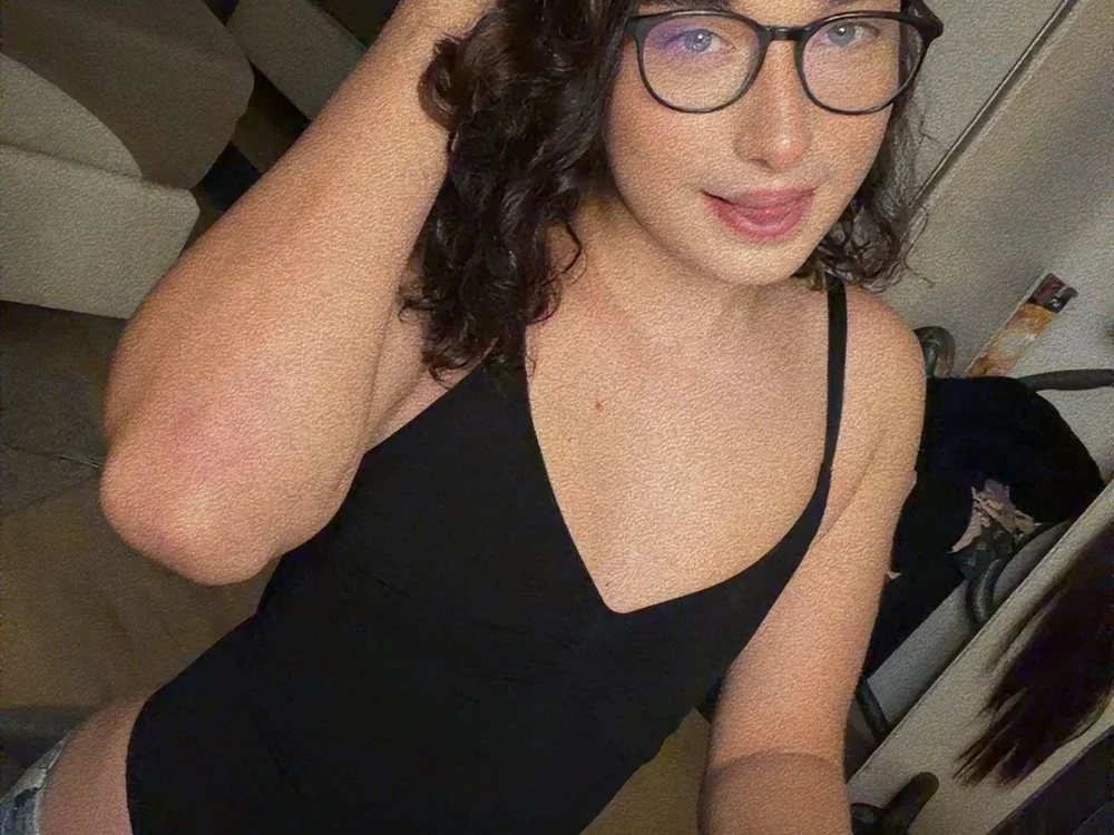 LittleSlutti's Offline XXX Chat