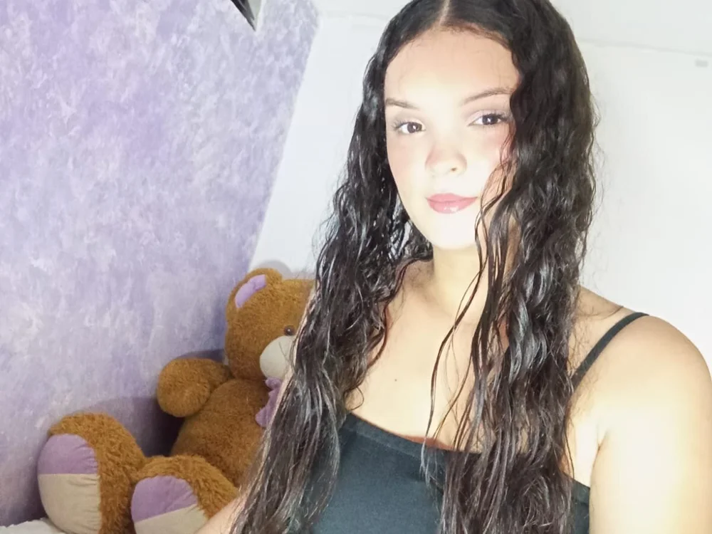 Dulce_valery1's Offline XXX Chat