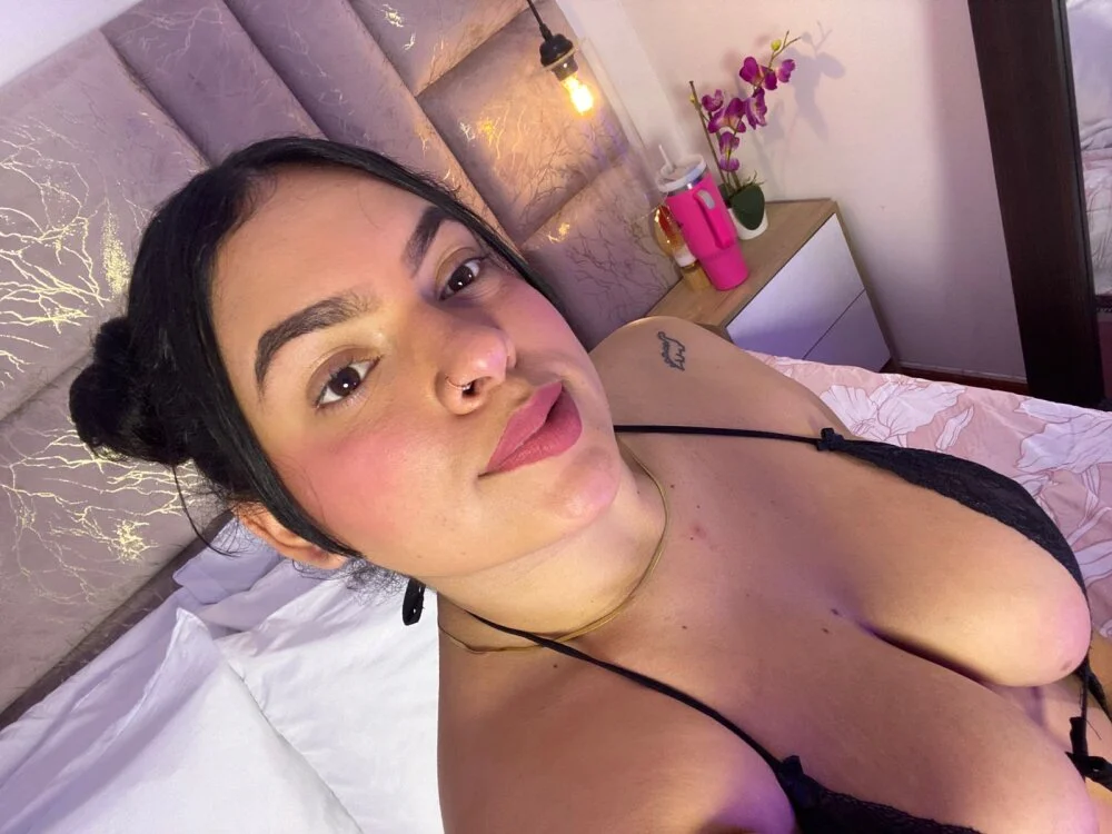 Ambar85 Chat XXX offline