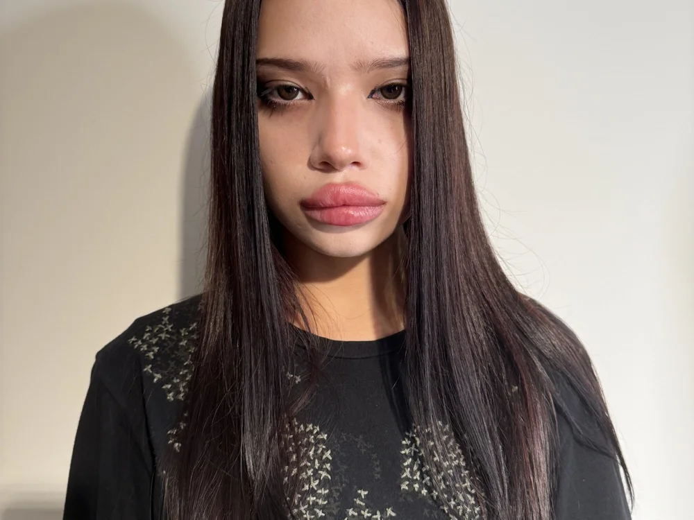 BeatrisClover's Offline Chat Room