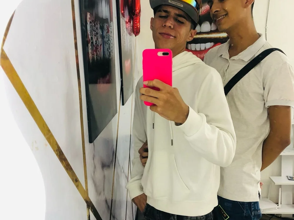 BOYS_EAD Offline Chatraum
