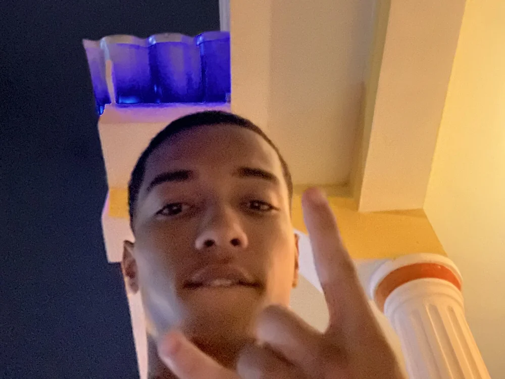 puca120000's Offline Chat Room