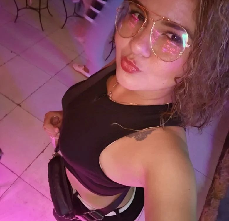 lachurca30's Offline XXX Chat