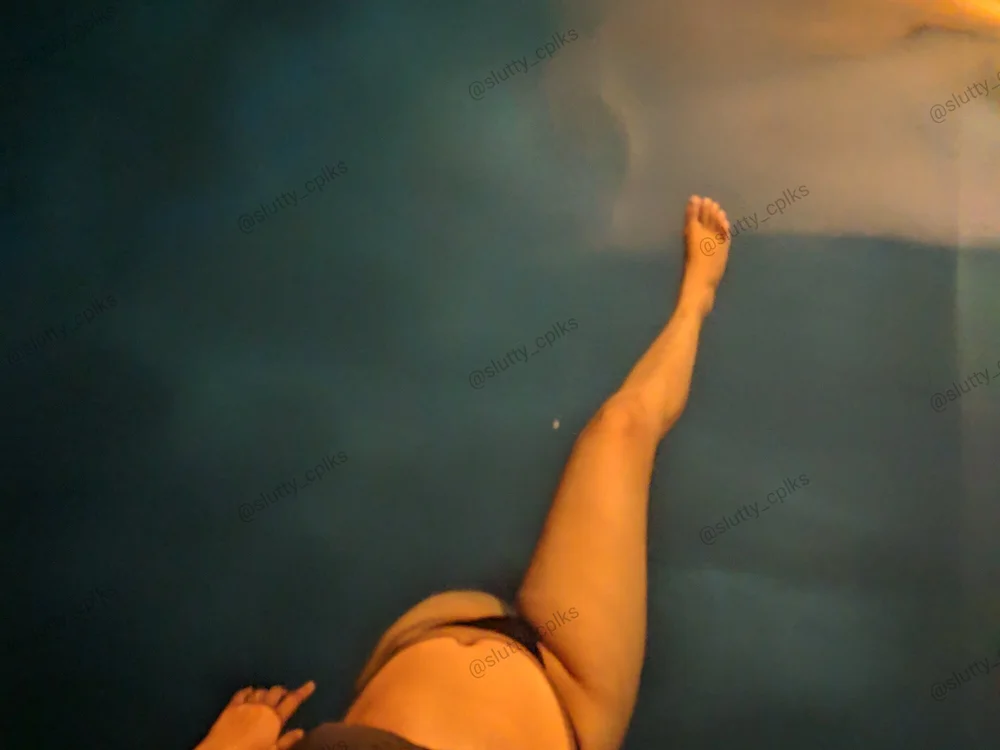 slutty_bea Offline Chatraum