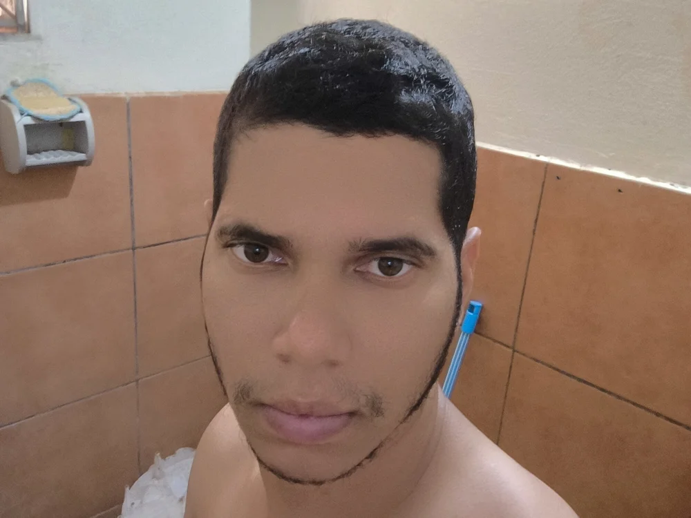 Tiago645786's Offline Chat Room