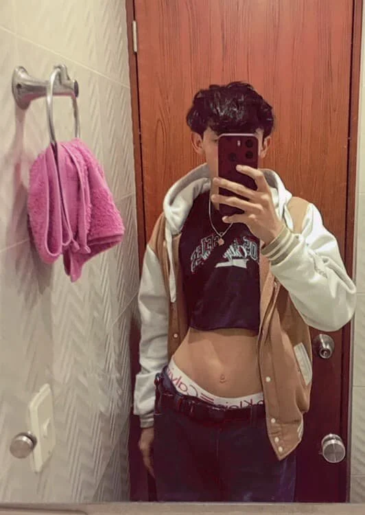 ETHANN_TAY1 Offline XXX Chat