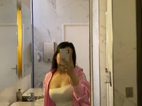 YOORS_BARBIEE's webcam live show