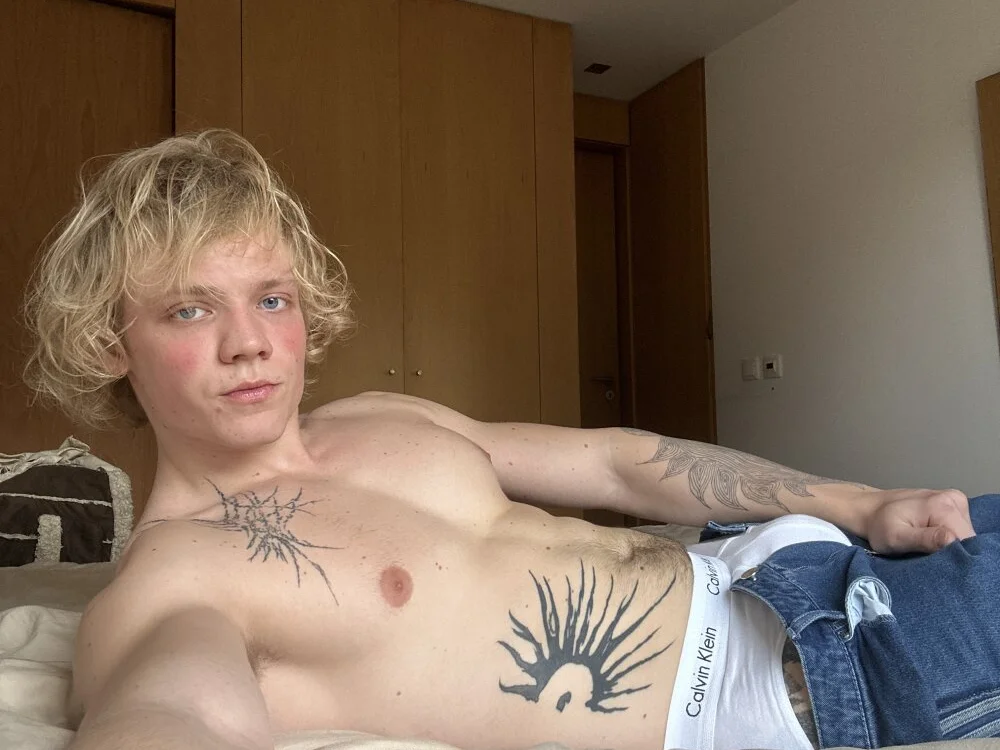 AlexBarczuk's Offline XXX Chat