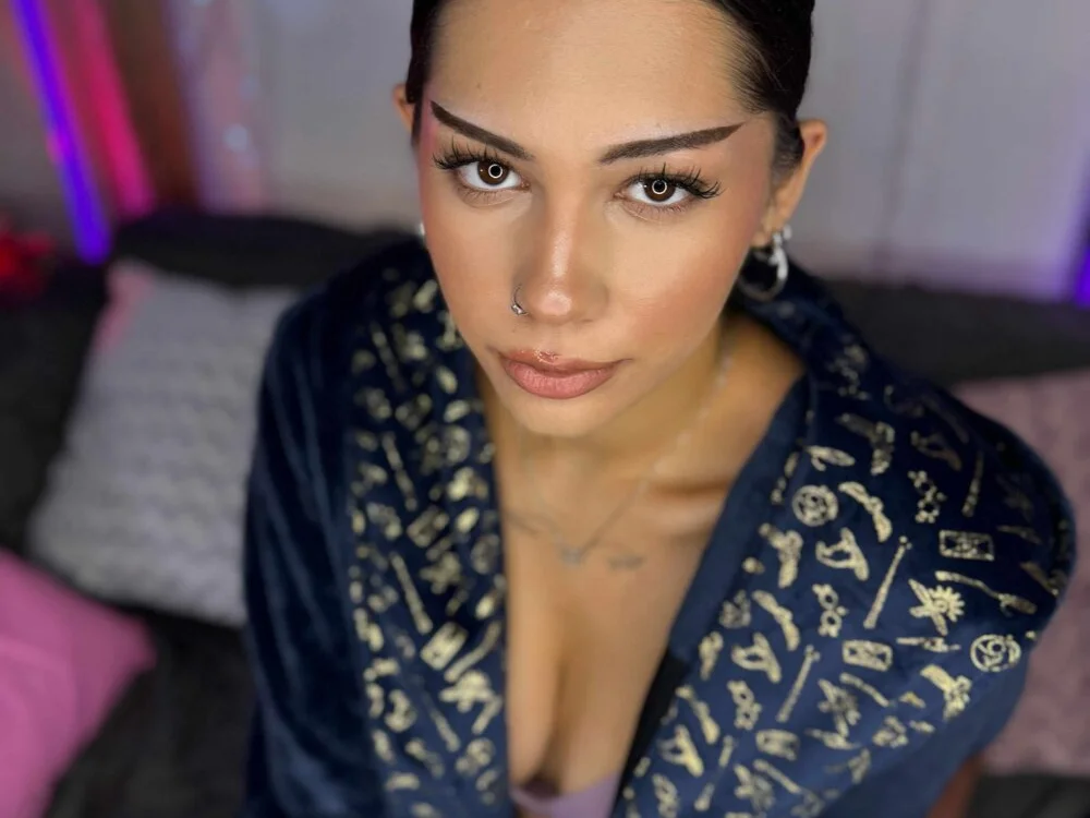 LoraShines' Offline XXX Chat