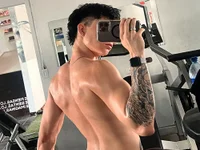 Handsome_boys69 Adlı Modelin Canlı XXX Sohbeti