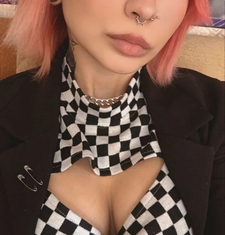 Veronika6902 offline chatrum
