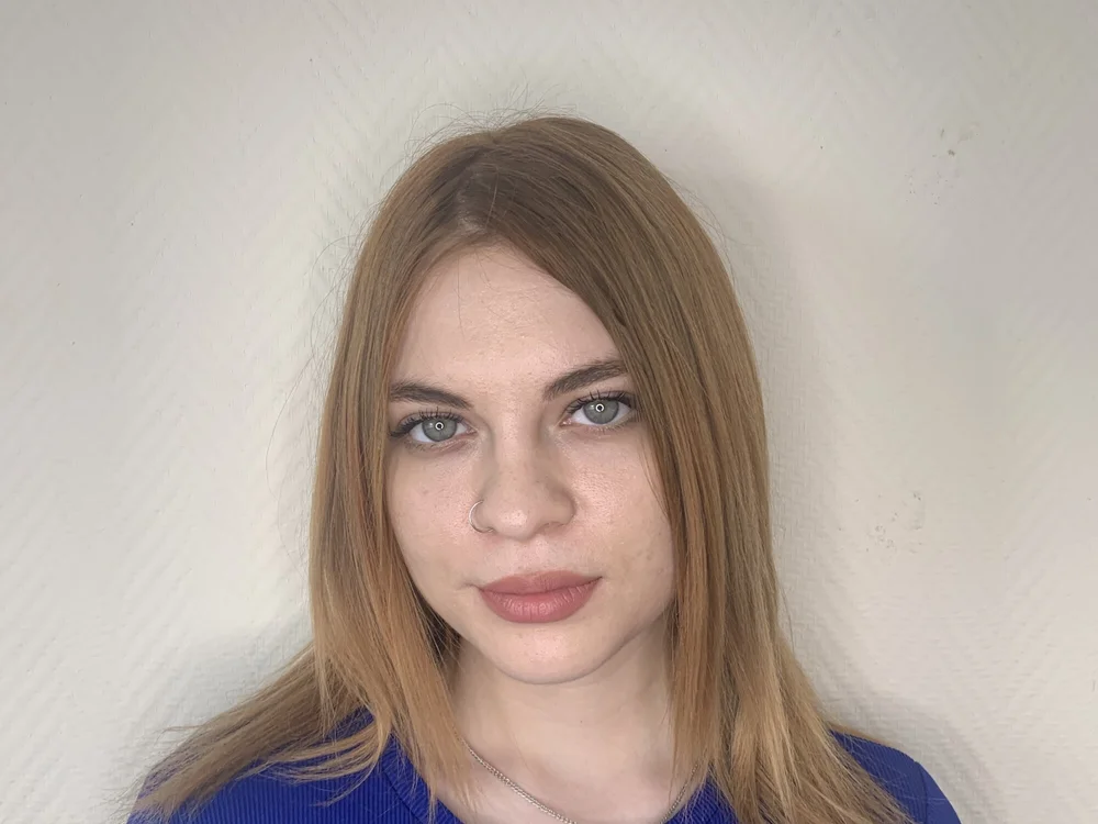 EmiIyBeck's Offline XXX Chat