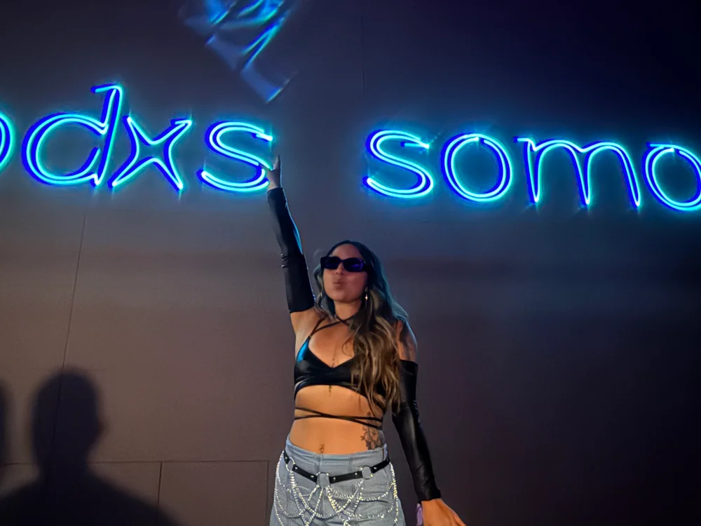Xara_Noxn Offline XXX chat
