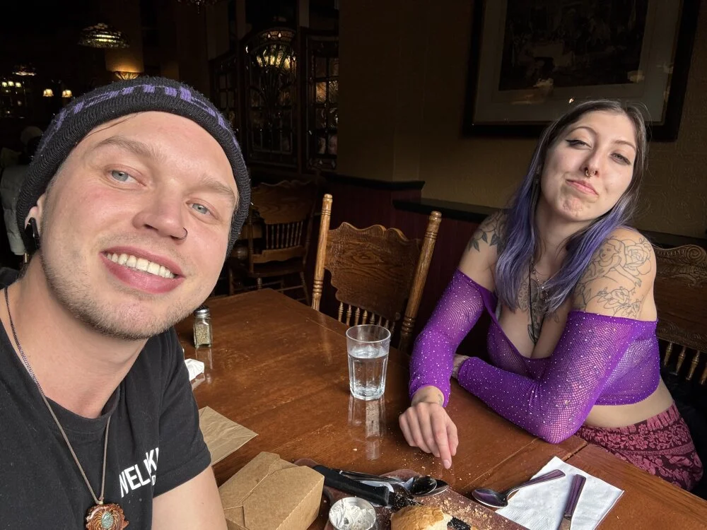 bemoist's Offline XXX Chat