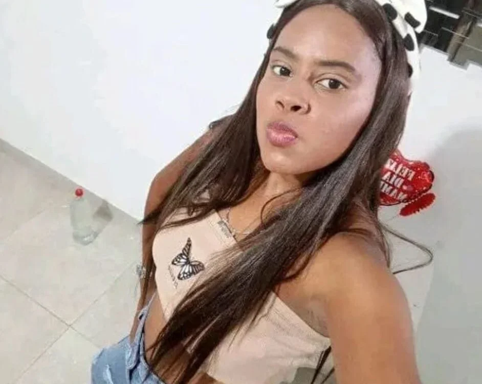Laurasexi_69 offline chatrum
