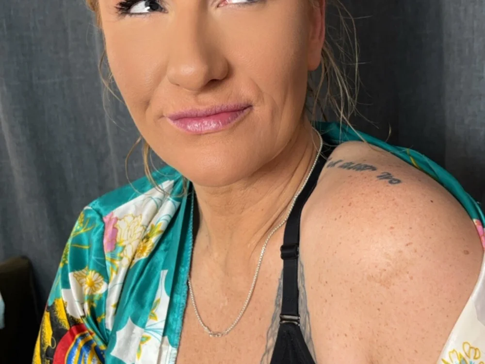 allystacks' Offline Chat Room