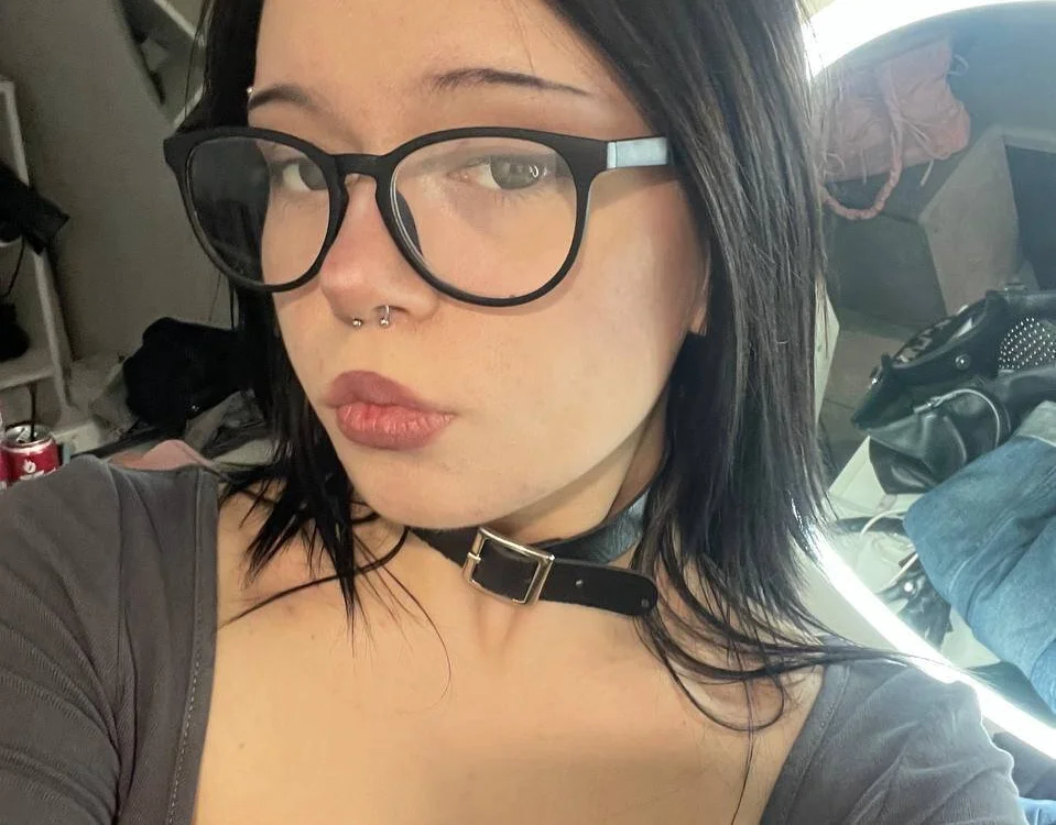 FallenXAngel's Offline Chat Room