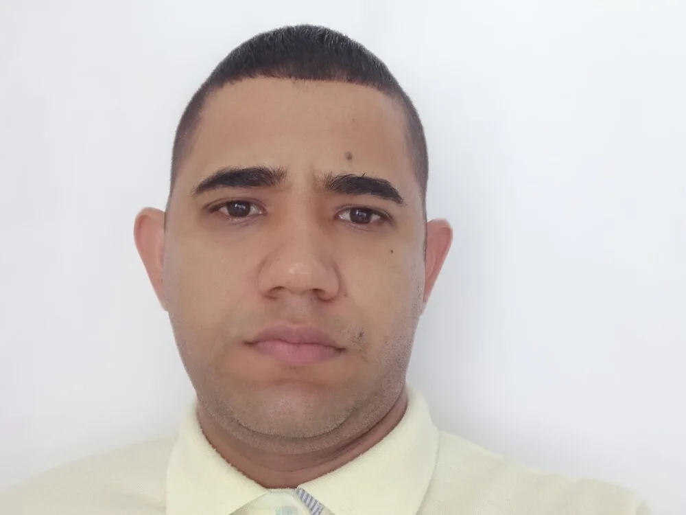 jhonmaquina Offline XXX-Chat