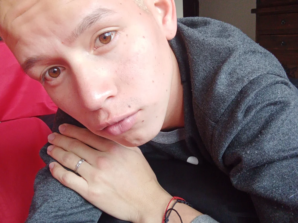 HOT_KING_XXX's Offline XXX Chat