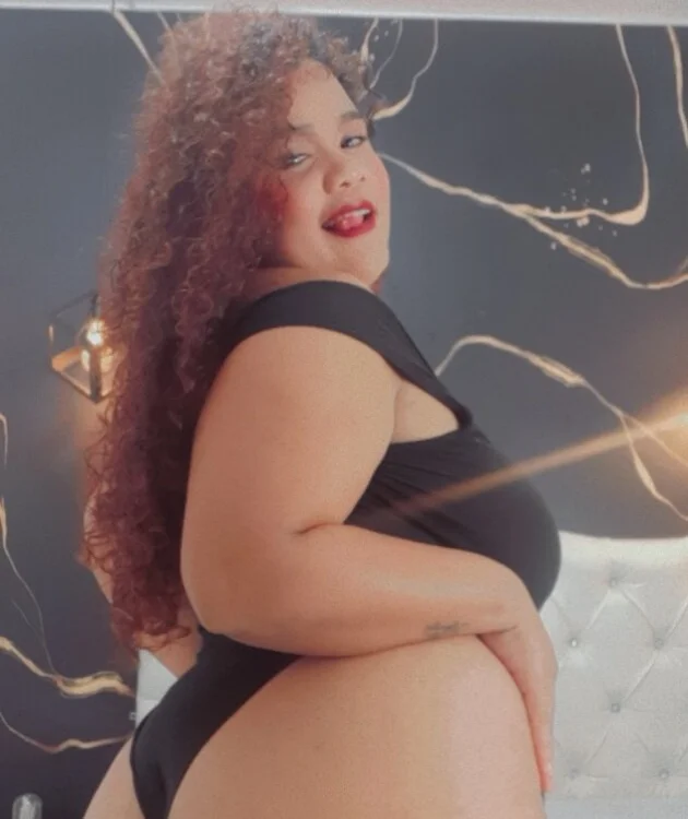 nathali_collins' Offline XXX Chat