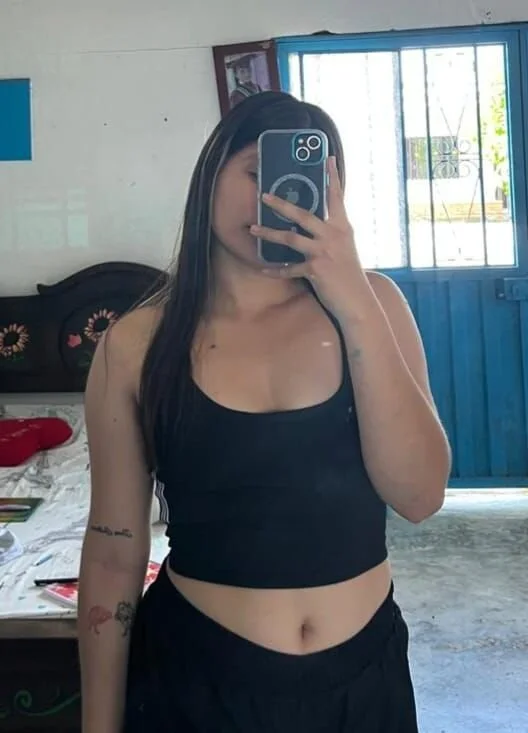 laurachuchu18's Offline XXX Chat