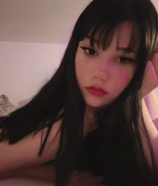 ห้องแชทออฟไลน์ของ LilyGorgeous
