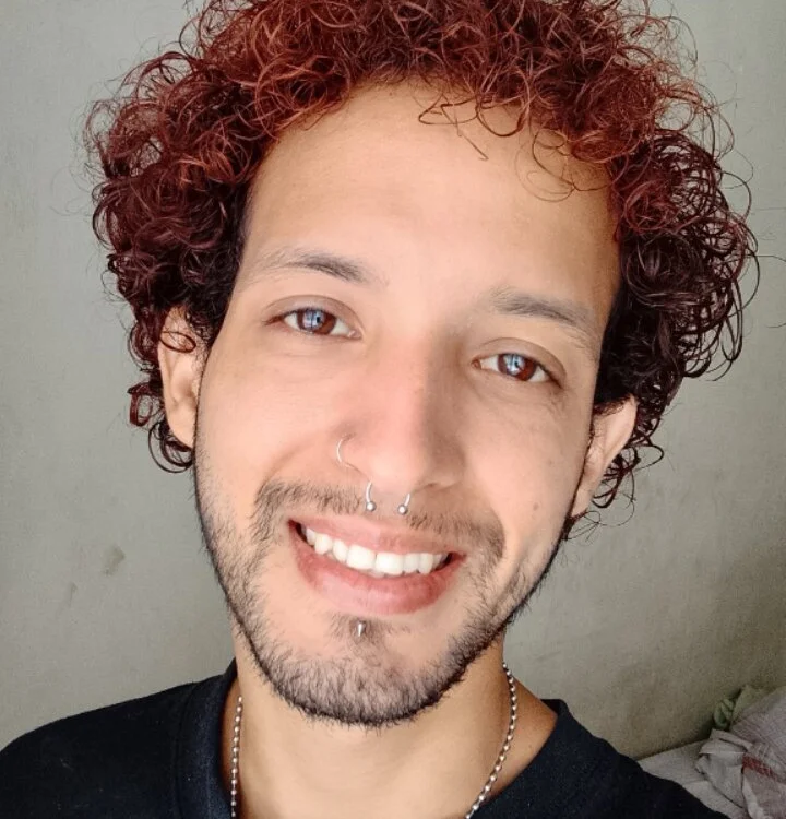 hotaperez's Offline Chat Room