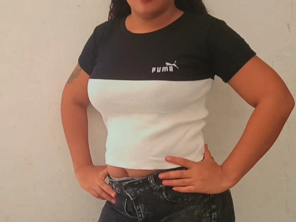 دردشة Kelsie_Williams الجنسية دون اتصال